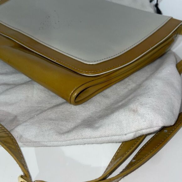 Salvatore Ferragamo Gray and Gold Patent Leather Women's Bag - Picture 5 of 9